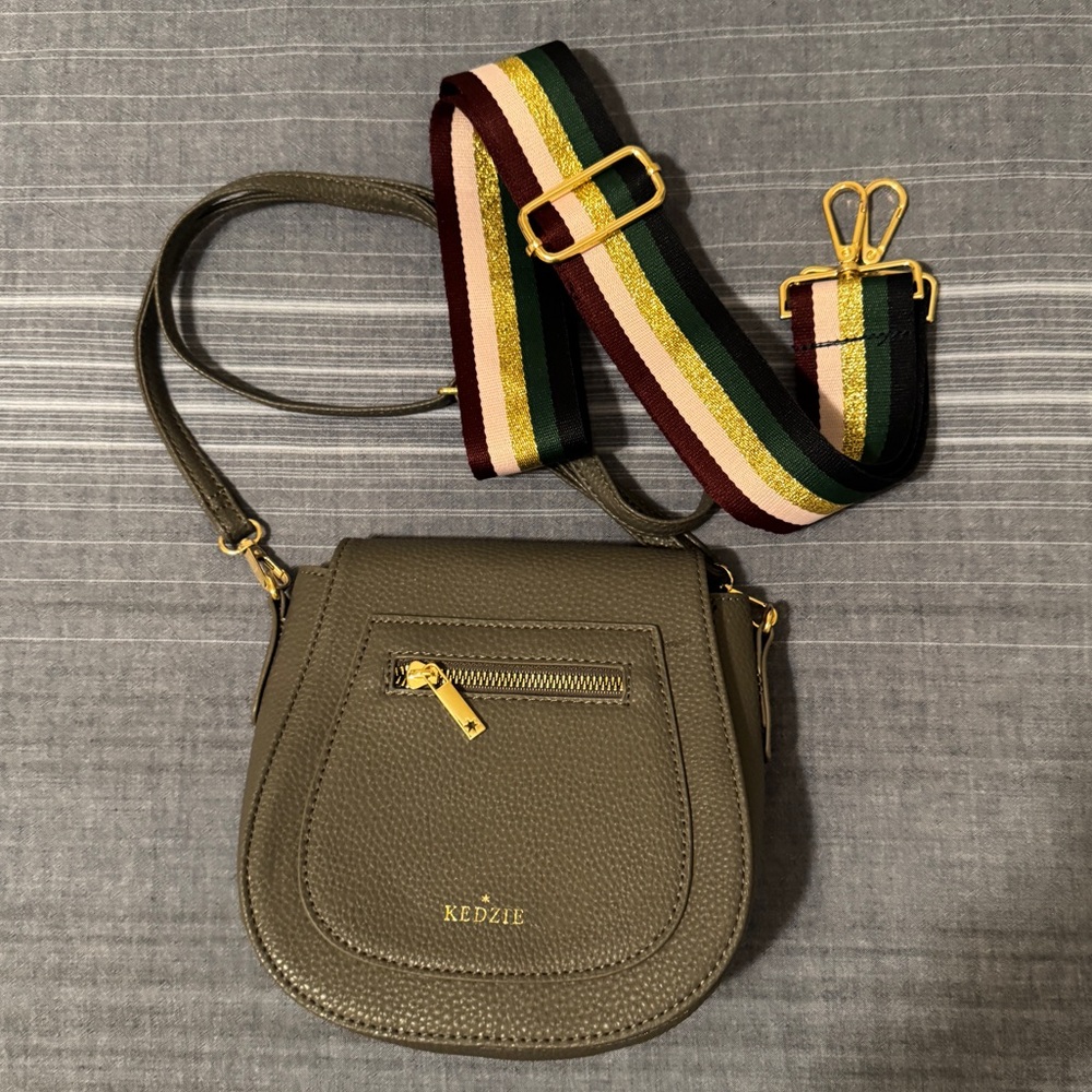 KEDZIE Camden Classic Mini Messenger Crossbody Bag